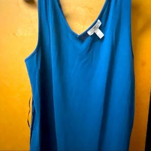 Halston women’s light top